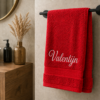 Rode handdoek met naam geborduurd van 100% katoen 50x100 c